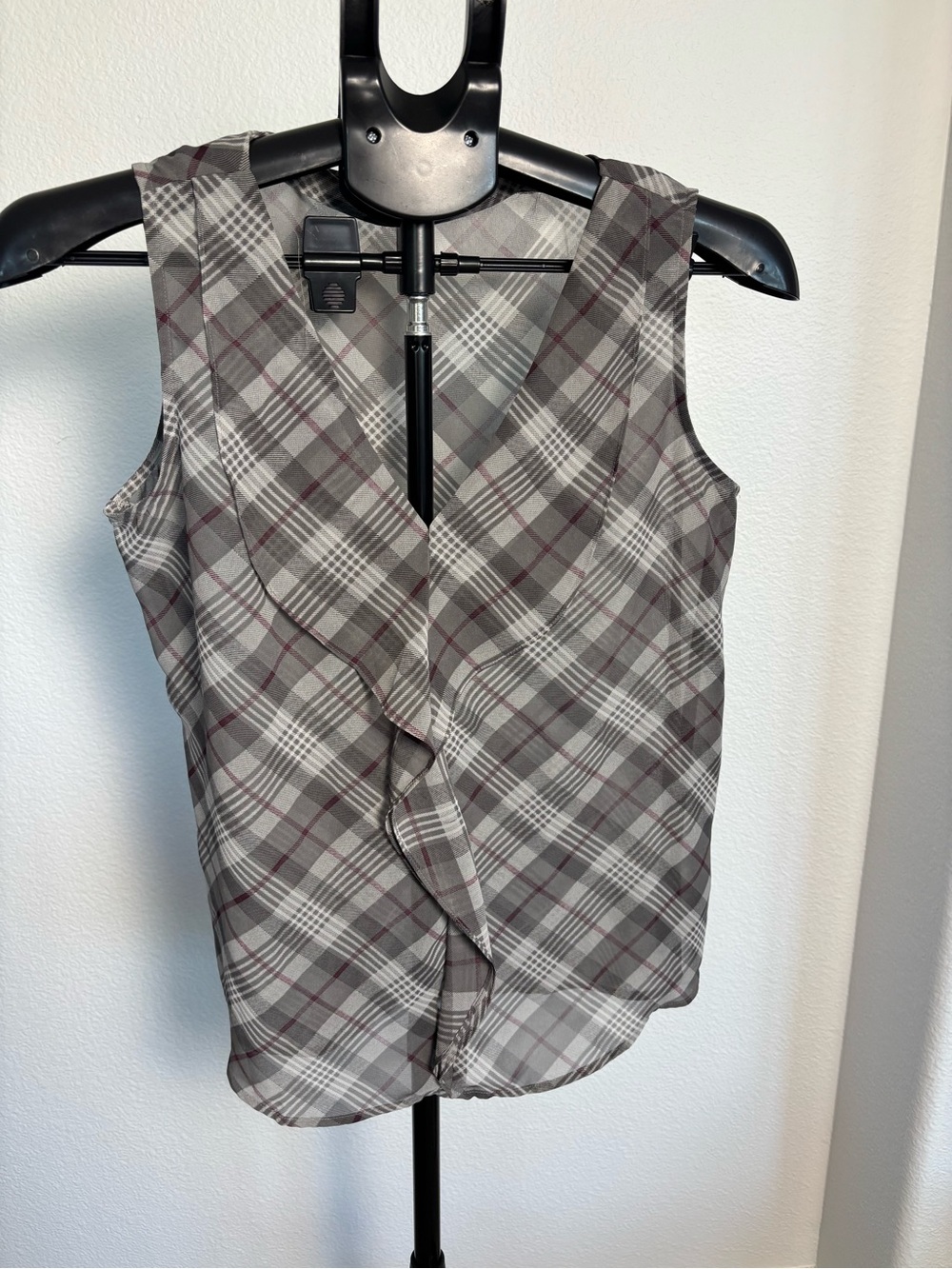 LOFT Gray Plaid Ruffle Front Sleeveless Top